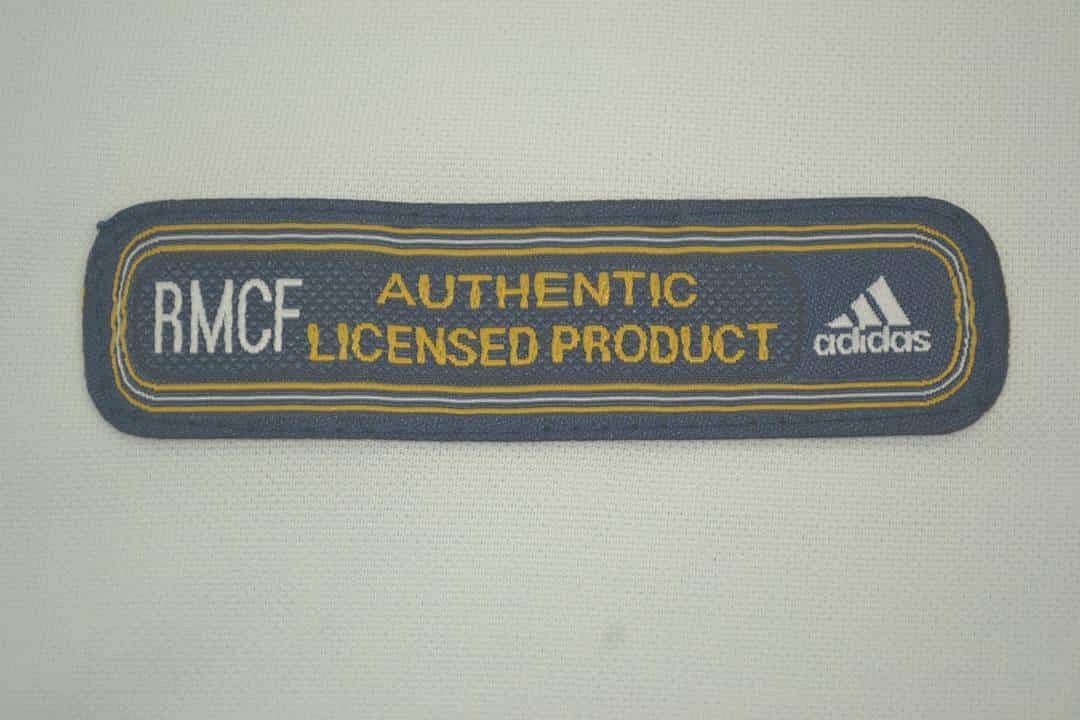 00-01 Real Madrid home long sleeve 9