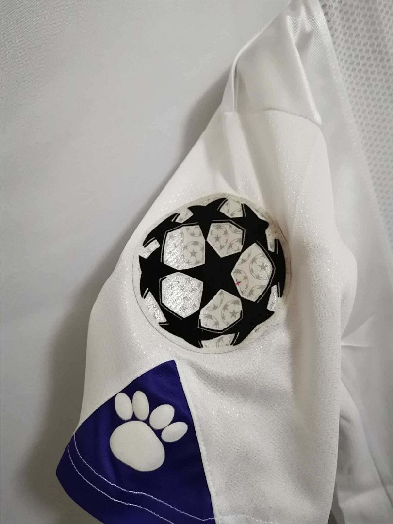 97-98 Real Madrid home champions league white champions 2