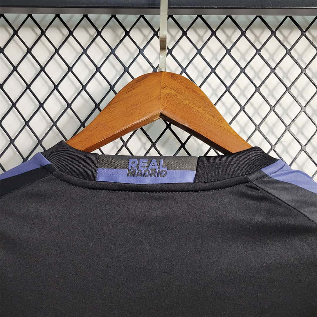 16-17 Real Madrid third away long sleeve 9