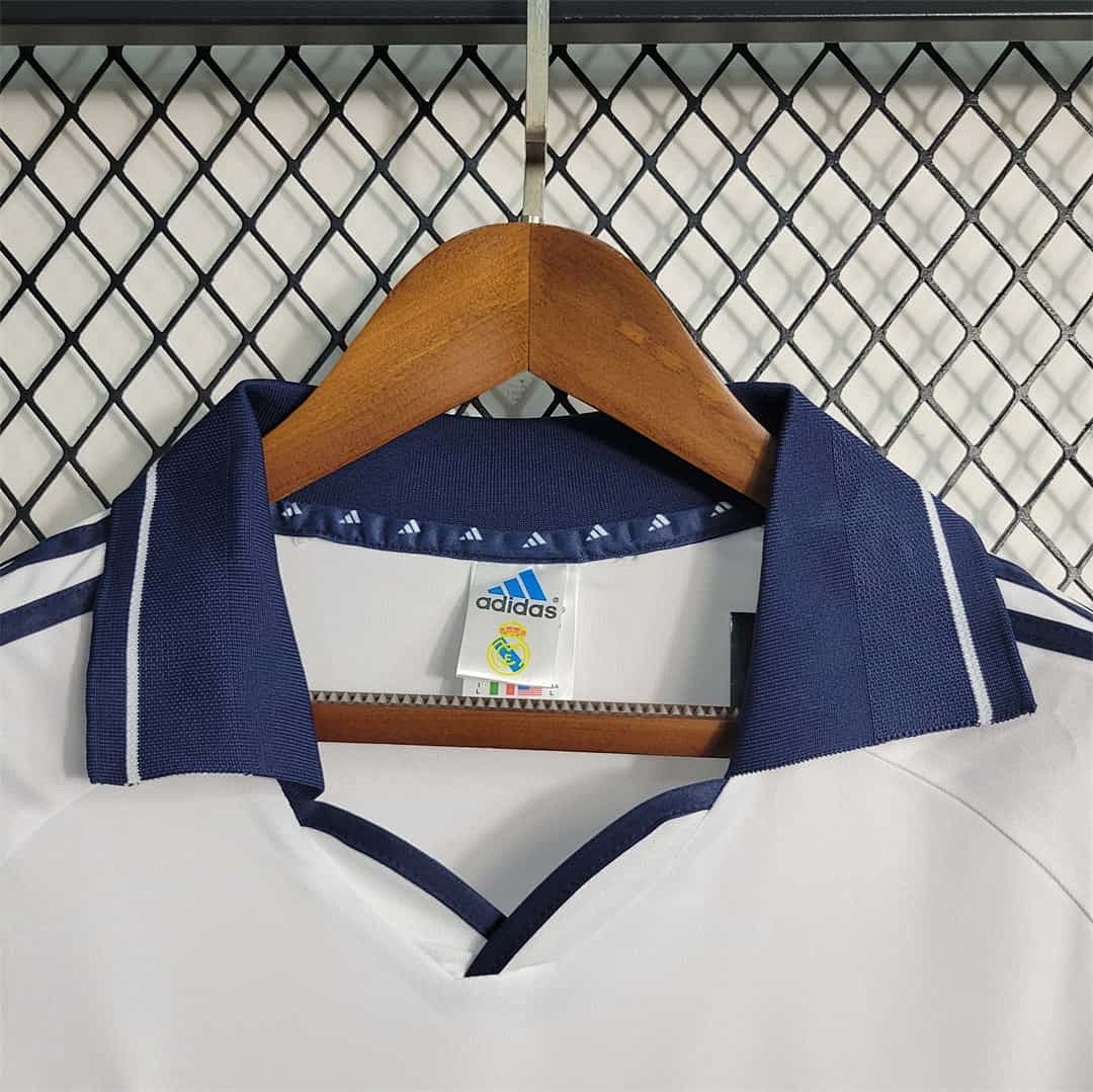 00-01 Real Madrid home 11