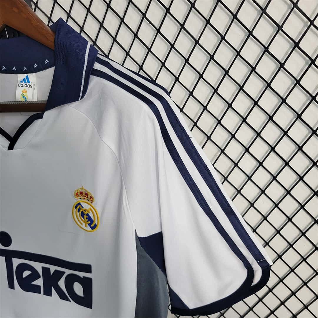 00-01 Real Madrid home 3