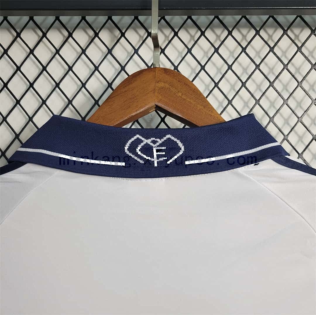 00-01 Real Madrid home 9