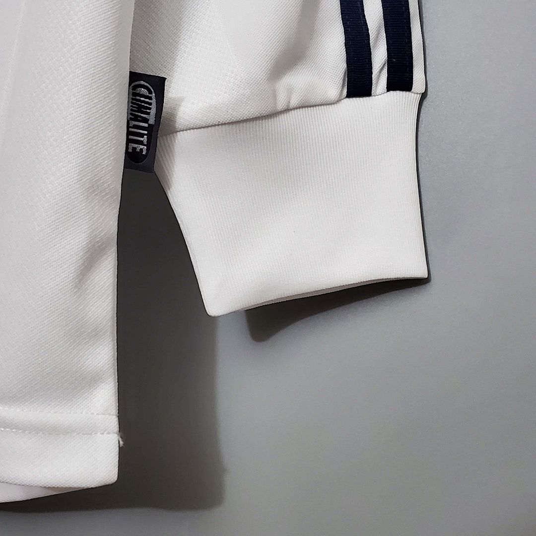 01-02 Real Madrid home long-sleeve 6