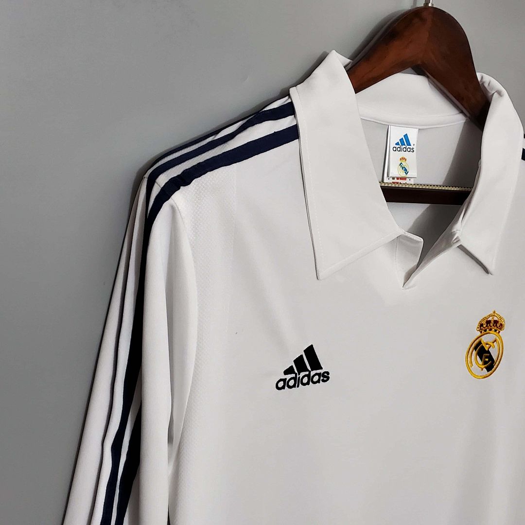 01-02 Real Madrid home long-sleeve 7
