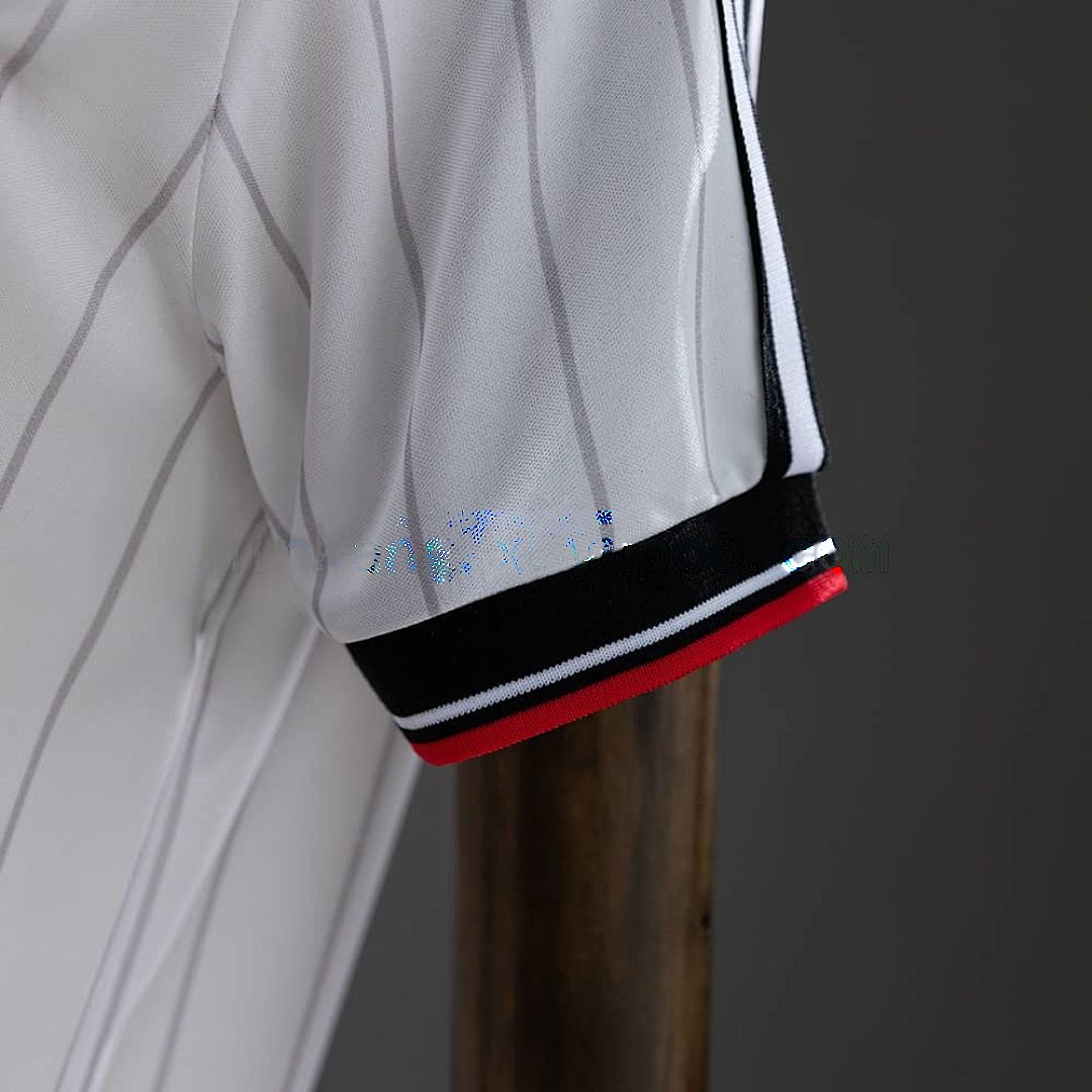 RetroM-U 1983 away S-XXL 2