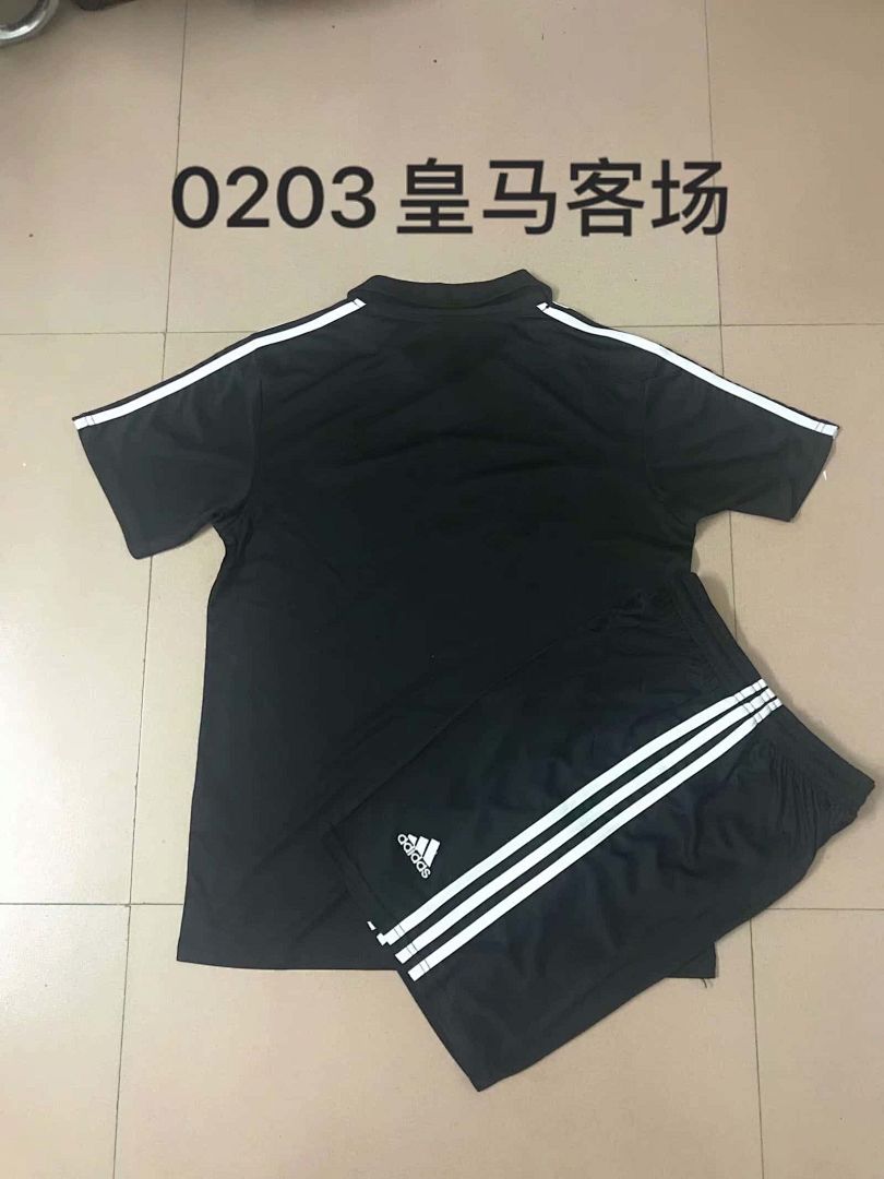 02-03 Real Madrid away 3 2