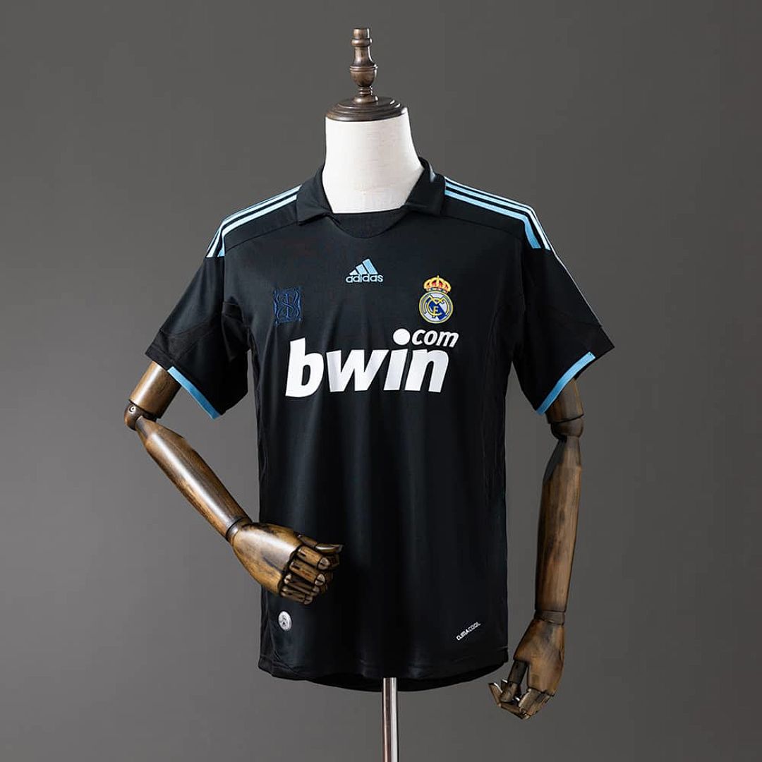 Retro Real Madrid 09_10 away S-XXL