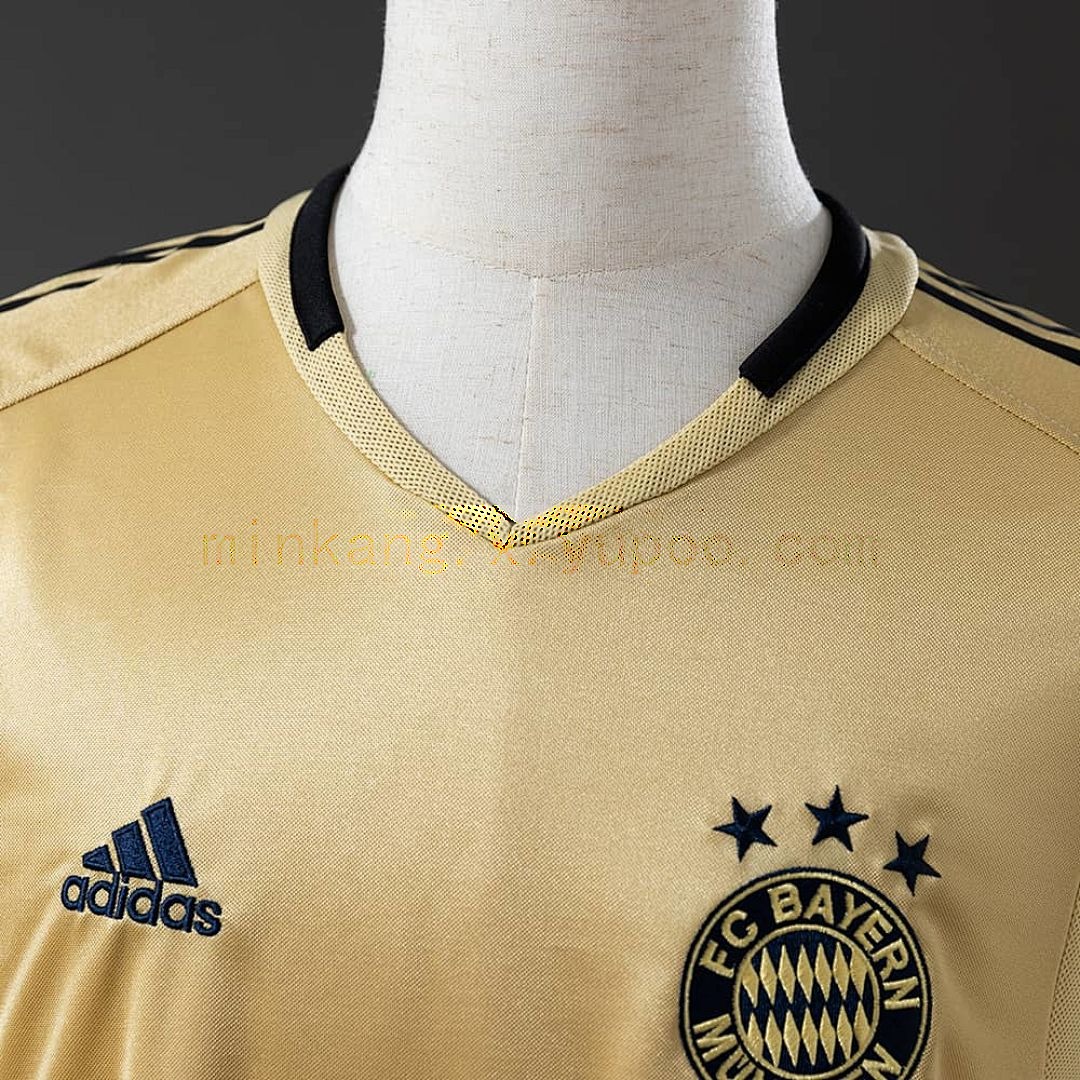 Retro 04_05 Bayern Munich away S-XXL 7