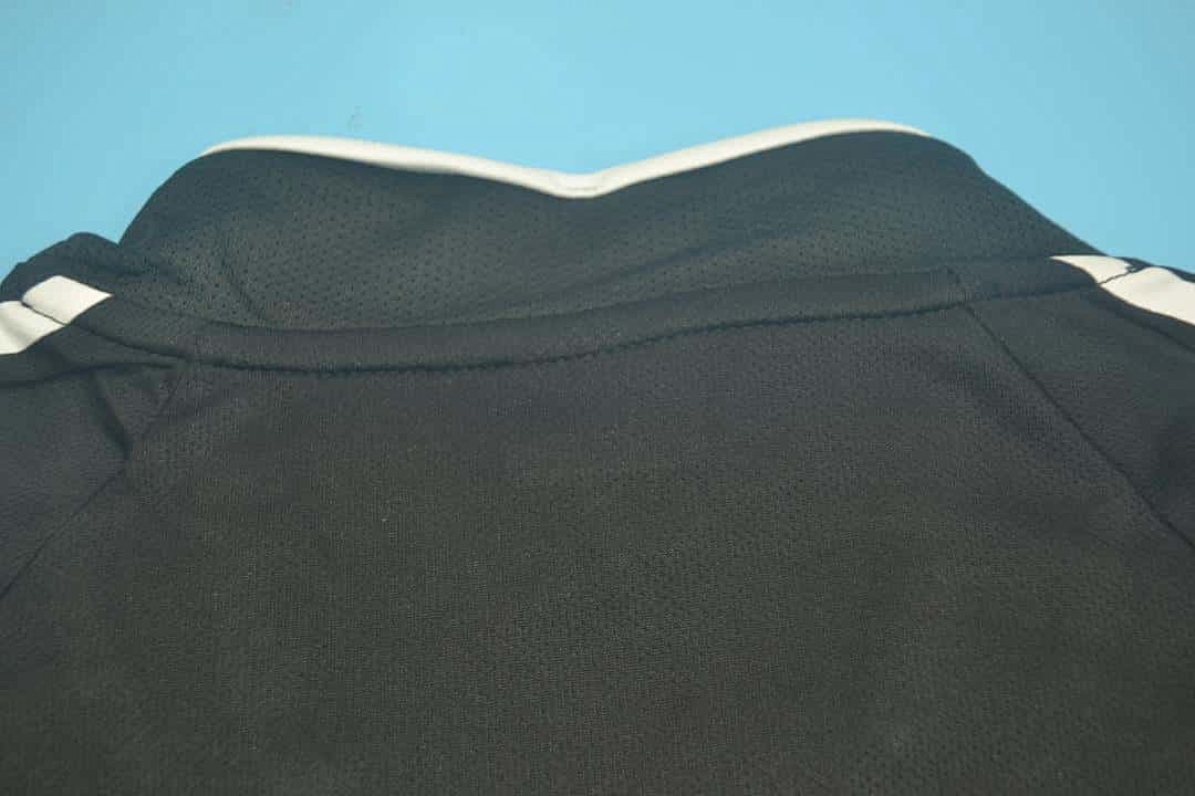 04-05 Real Madrid away 2