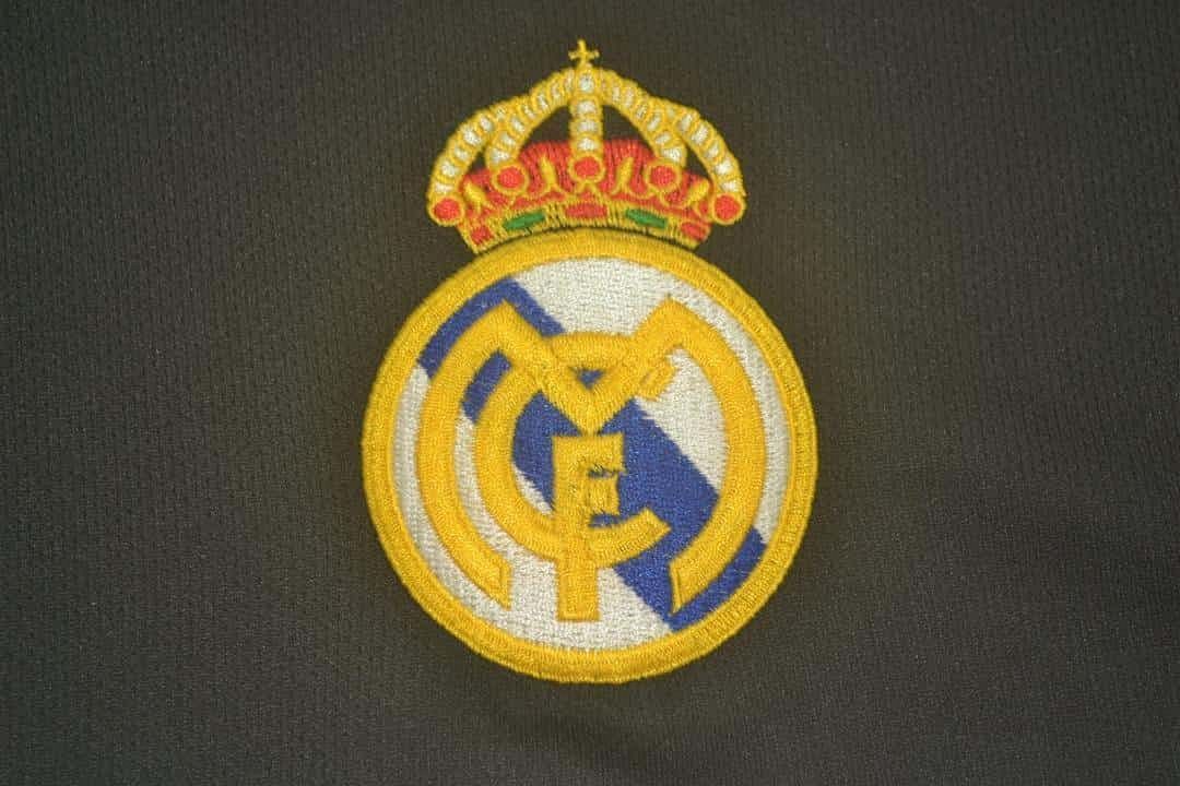 04-05 Real Madrid away 5
