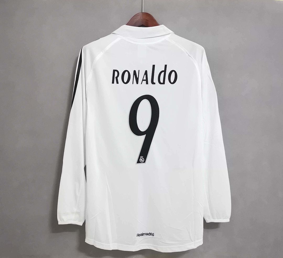 05-06 Real Madrid home long sleeve 10