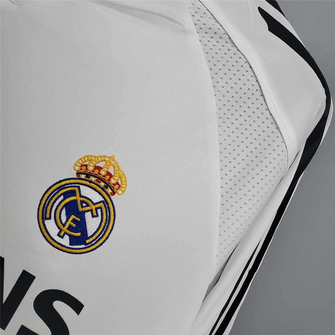 05-06 Real Madrid home long sleeve 3