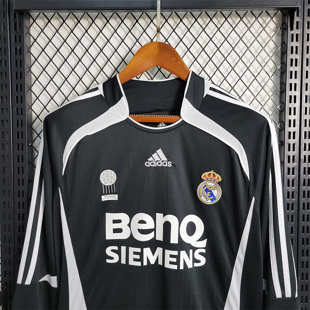 06-07 Real Madrid tercera visita manga larga 7