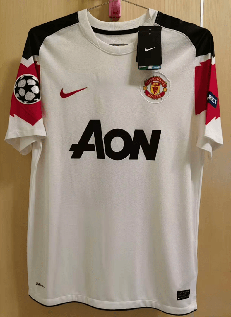 Retro M-U 10_11 Away S-XXL 3