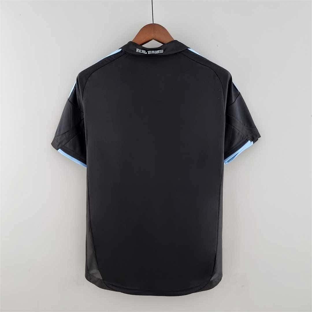 09-10 Real Madrid away 11