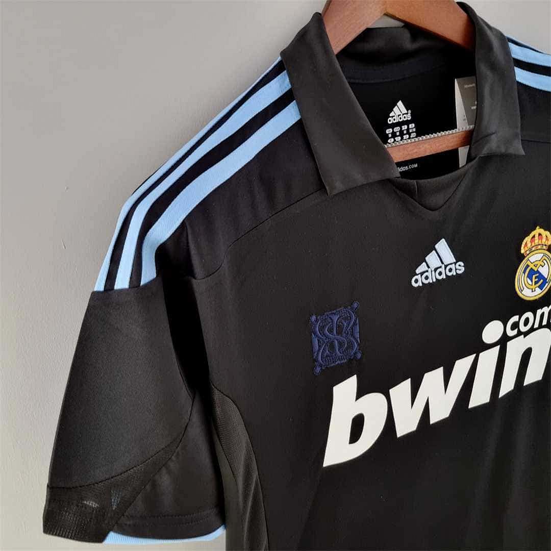 09-10 Real Madrid away 6
