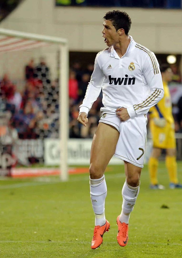 2011-12 Retro Real Madrid Home Kit Player Long Sleeves 2