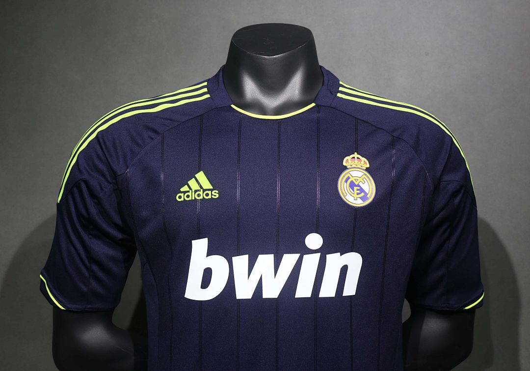 2012-13 Retro Real Madrid Away Kit Player 7