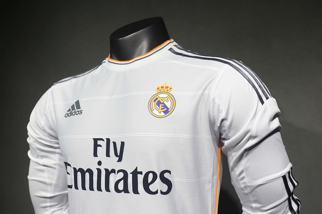 2013-14 Retro Real Madrid Home Kit Player Long Sleeves 9
