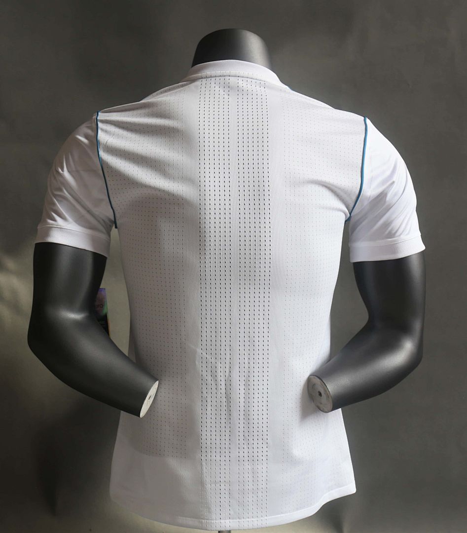 2017-18 Retro Real Madrid Home Kit Player 2