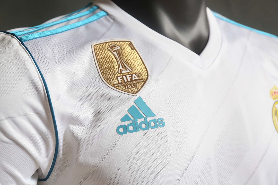 2017-18 Retro Real Madrid Home Kit Player 5