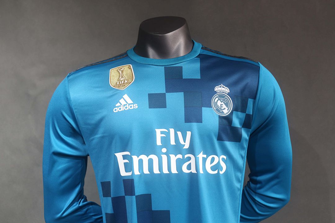 2017-18 Retro Real Madrid Second Away Kit Player Long Sleeves 4