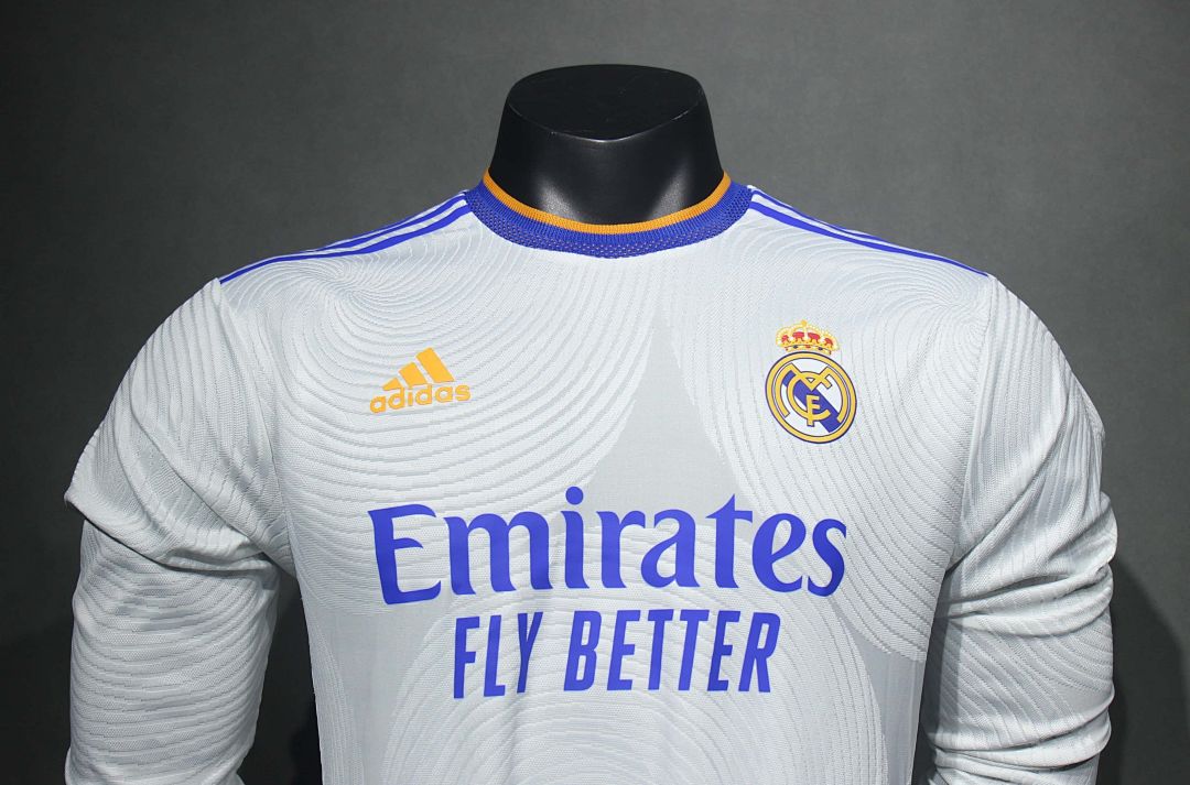 2021-22 Retro Real Madrid Home Kit Player Long Sleeves 13