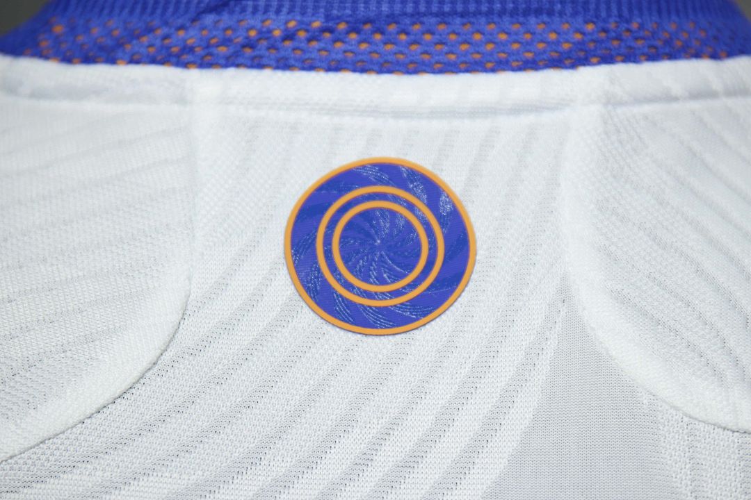 2021-22 Retro Real Madrid Home Kit Player Long Sleeves 6