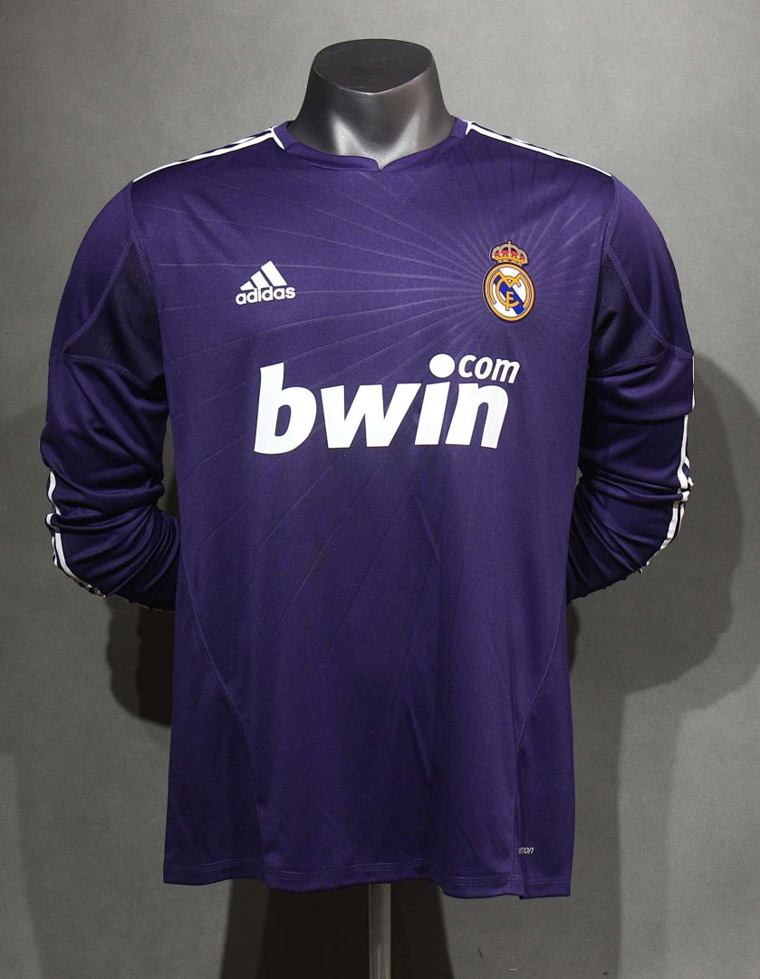 2010-11 Retro Real Madrid Second Away Kit Player Long Sleeves