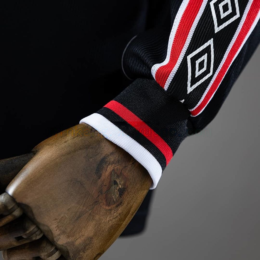 M-U 1998_99 Black Long Sleeve Retro Jersey S-XXL 2