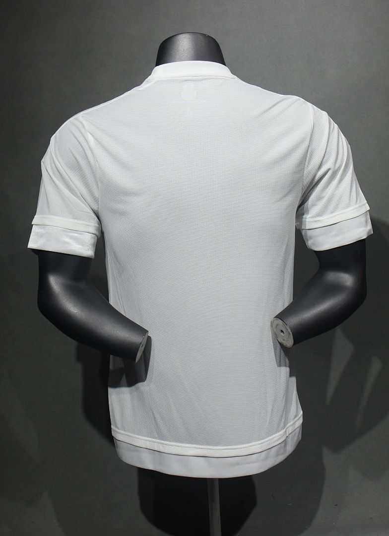 2015-16 Retro Real Madrid Home Kit Player 2