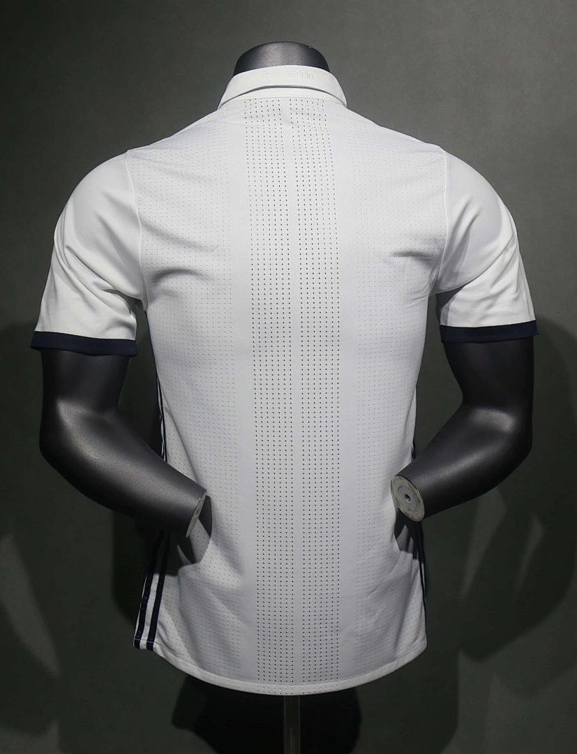 2016-17 Retro Real Madrid Home Kit Player 6
