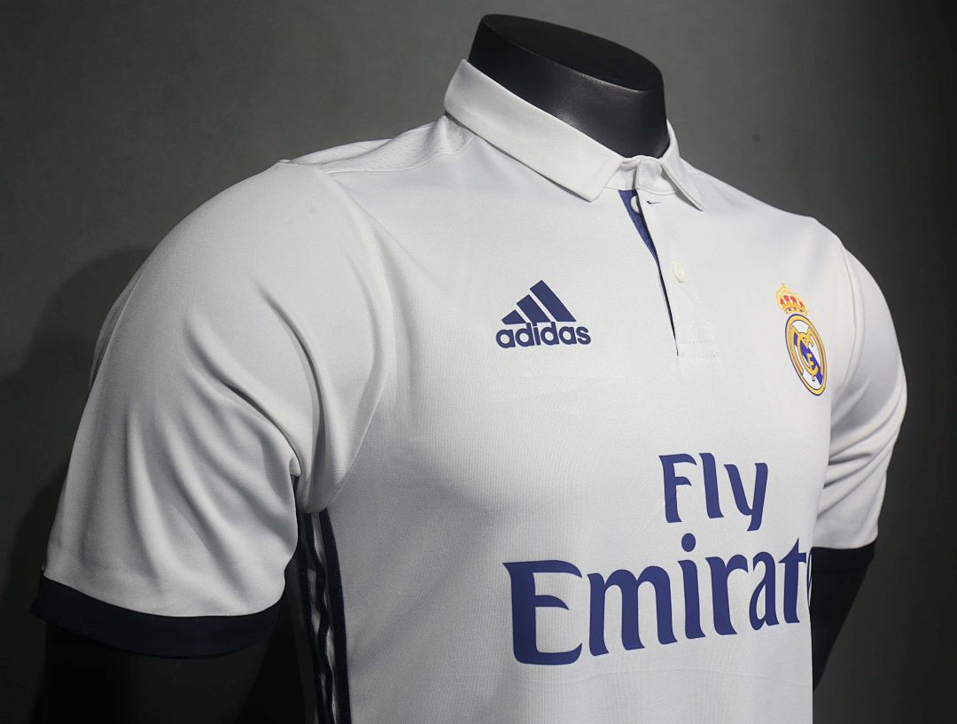2016-17 Retro Real Madrid Home Kit Player 7