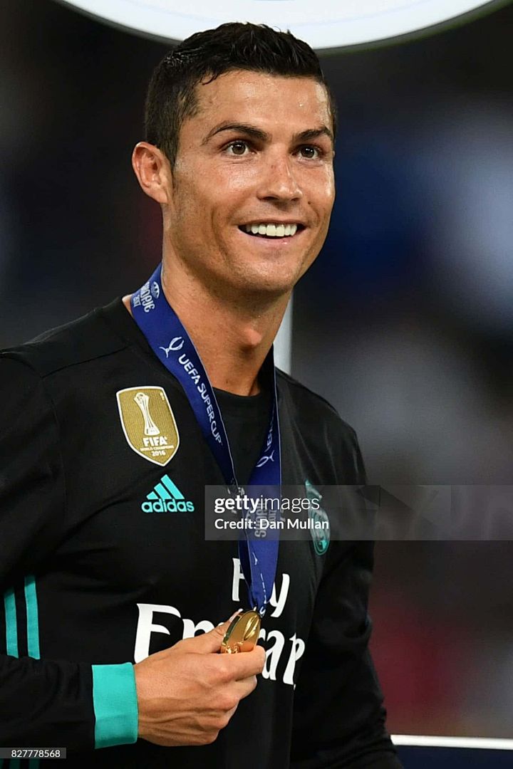 2017-18 Retro Real Madrid Away Kit Player Long Sleeve 7