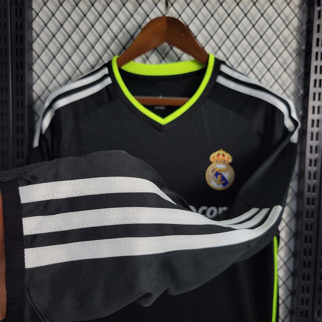 10-11 Real Madrid away long sleeve 2