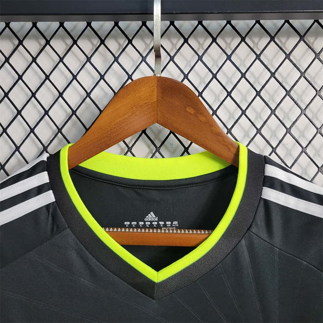 10-11 Real Madrid away long sleeve 6