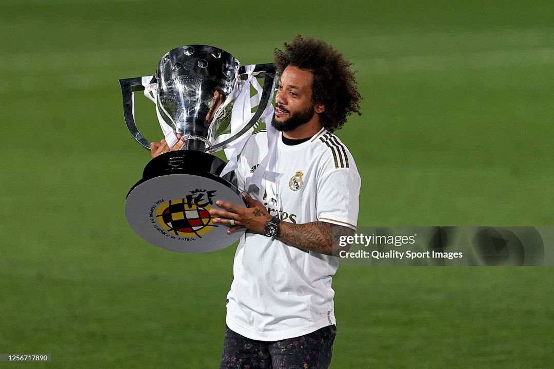 2019-20 Retro Real Madrid Home Kit Player Long Sleeve 6