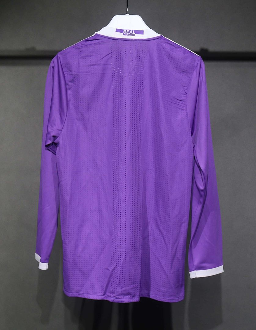 2016-17 Retro Real Madrid Away Kit Player Long Sleeves 7