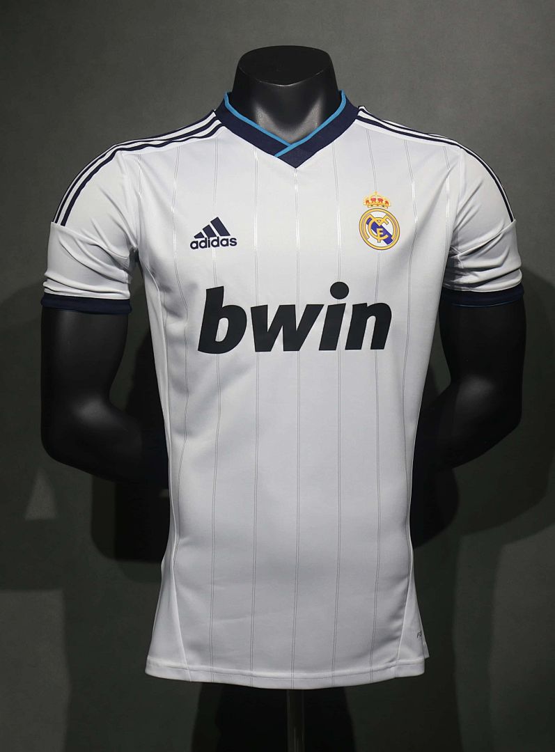 2012-13 Retro Real Madrid Home Kit Player