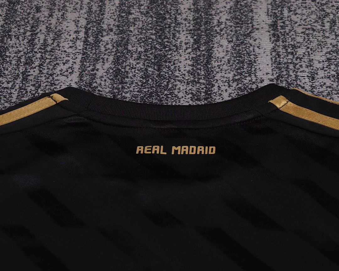11-12 Retro Kids Real Madrid Away Kit 3