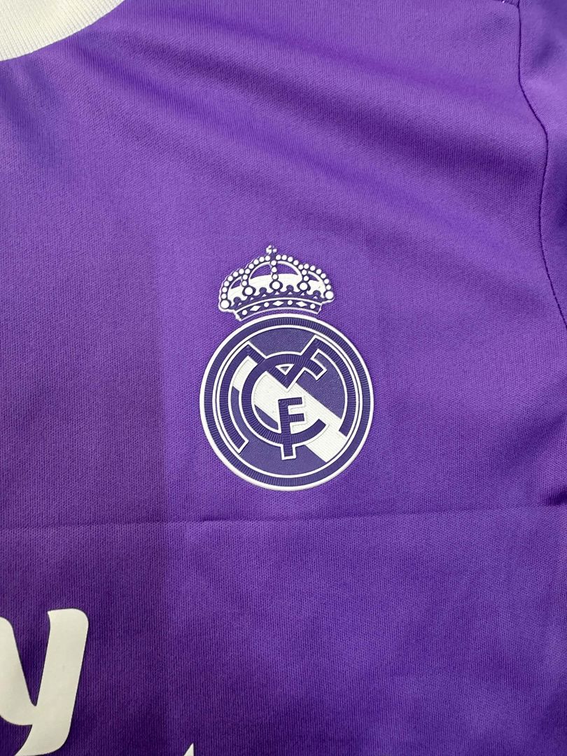 16-17 Retro Kids Real Madrid Away Kit 4