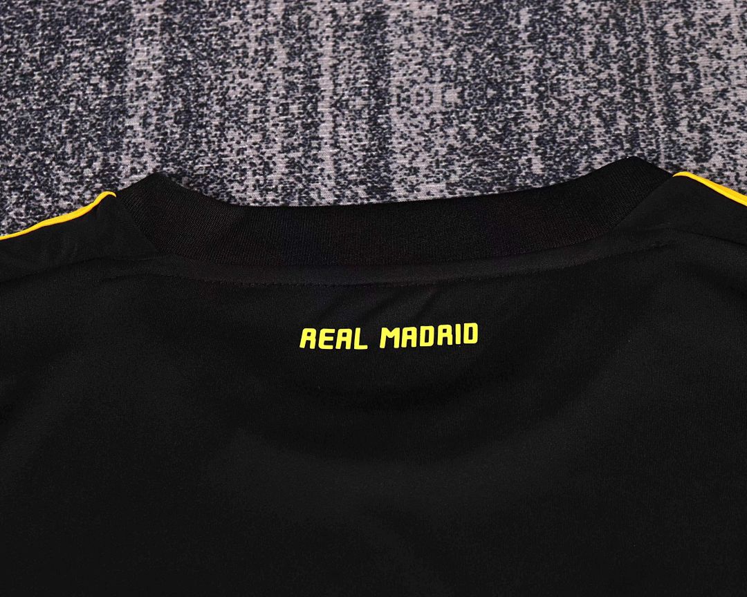 11-12 Retro Kids Real Madrid Goalkeeper Kit 2
