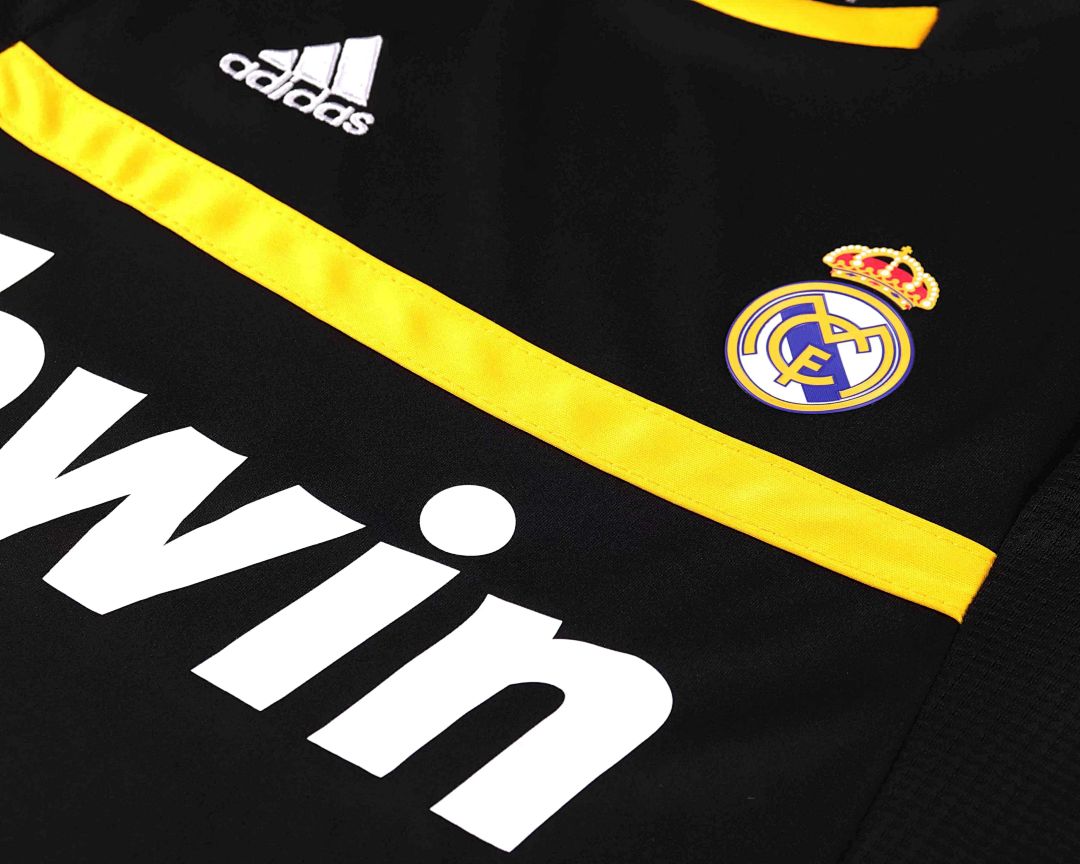 11-12 Retro Kids Real Madrid Goalkeeper Kit 4