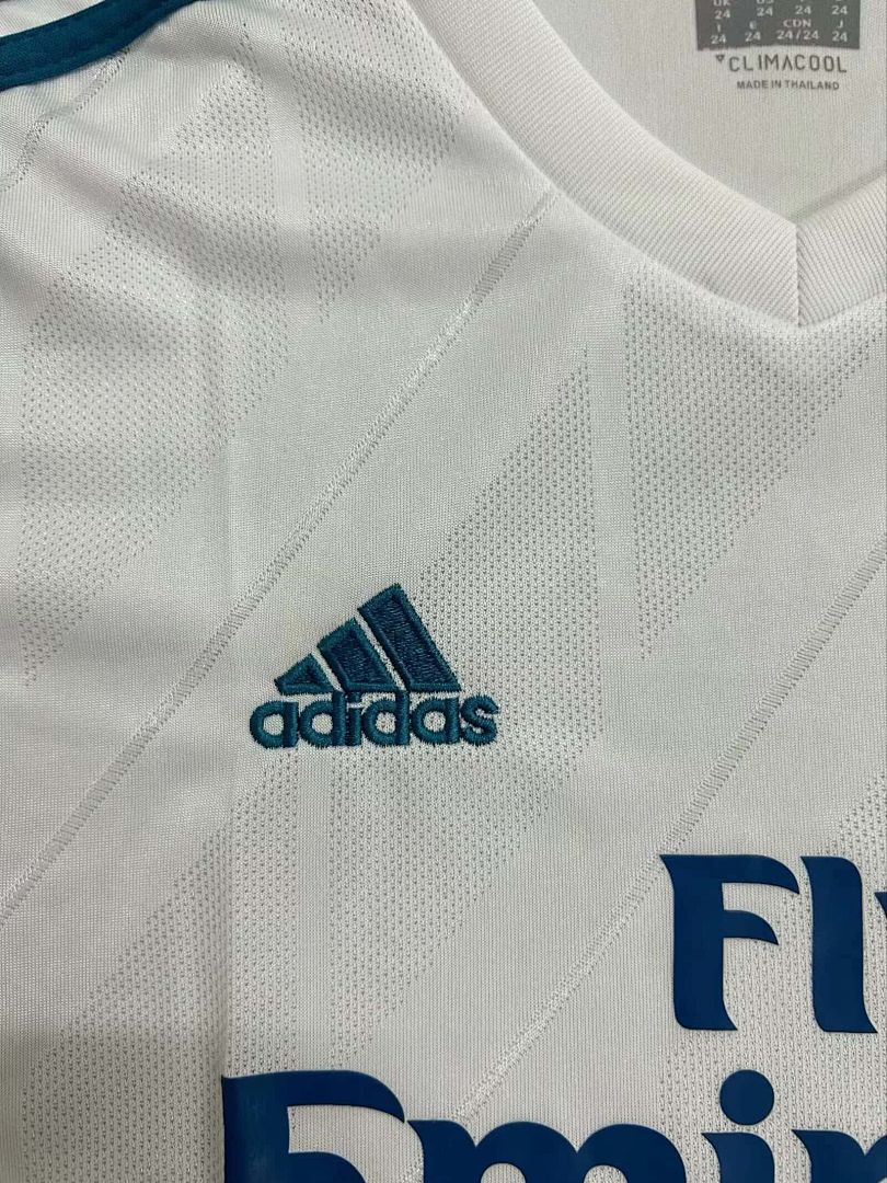 17-18 Retro Kids Real Madrid Home Kit 7