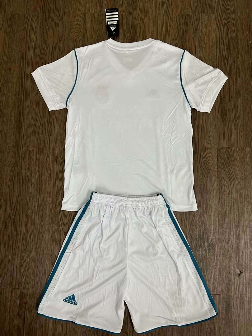 17-18 Retro Kids Real Madrid Home Kit 9