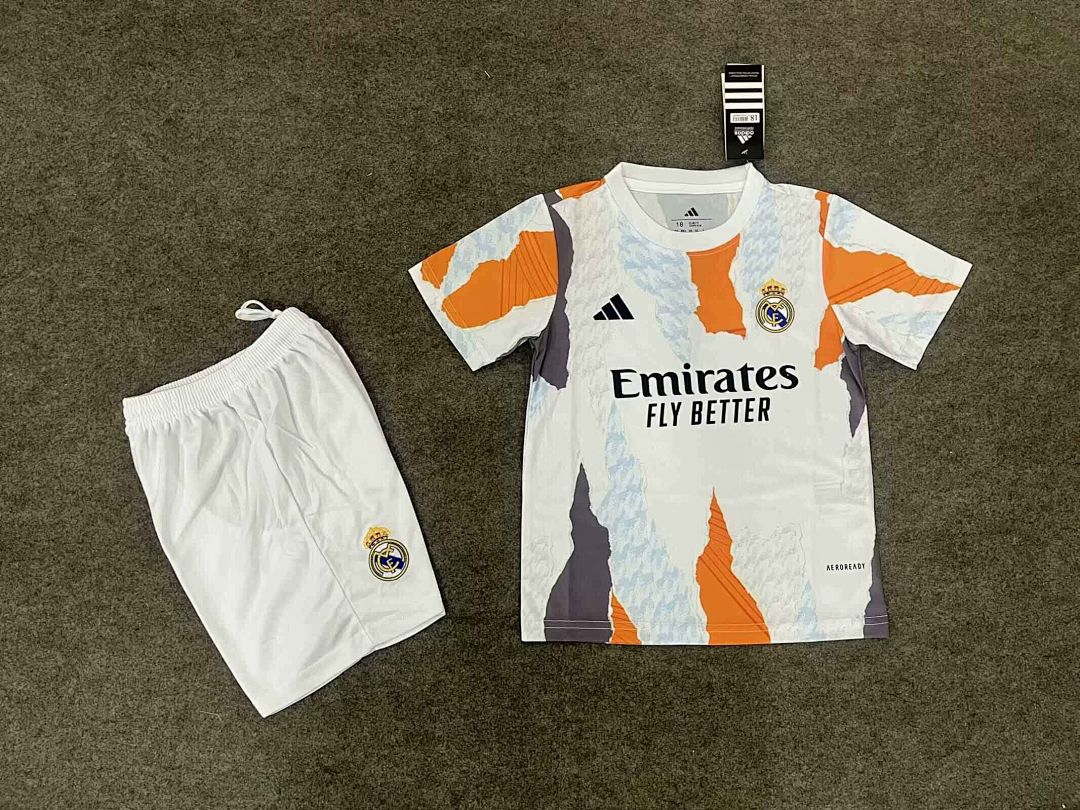 25-26 Kids Real Madrid Training 16-28