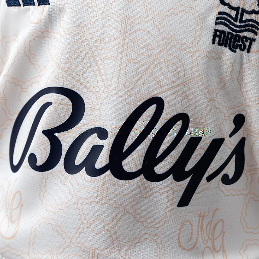 Nottingham Forest 25_26 Away Kids Jersey Size_ 16-28 8