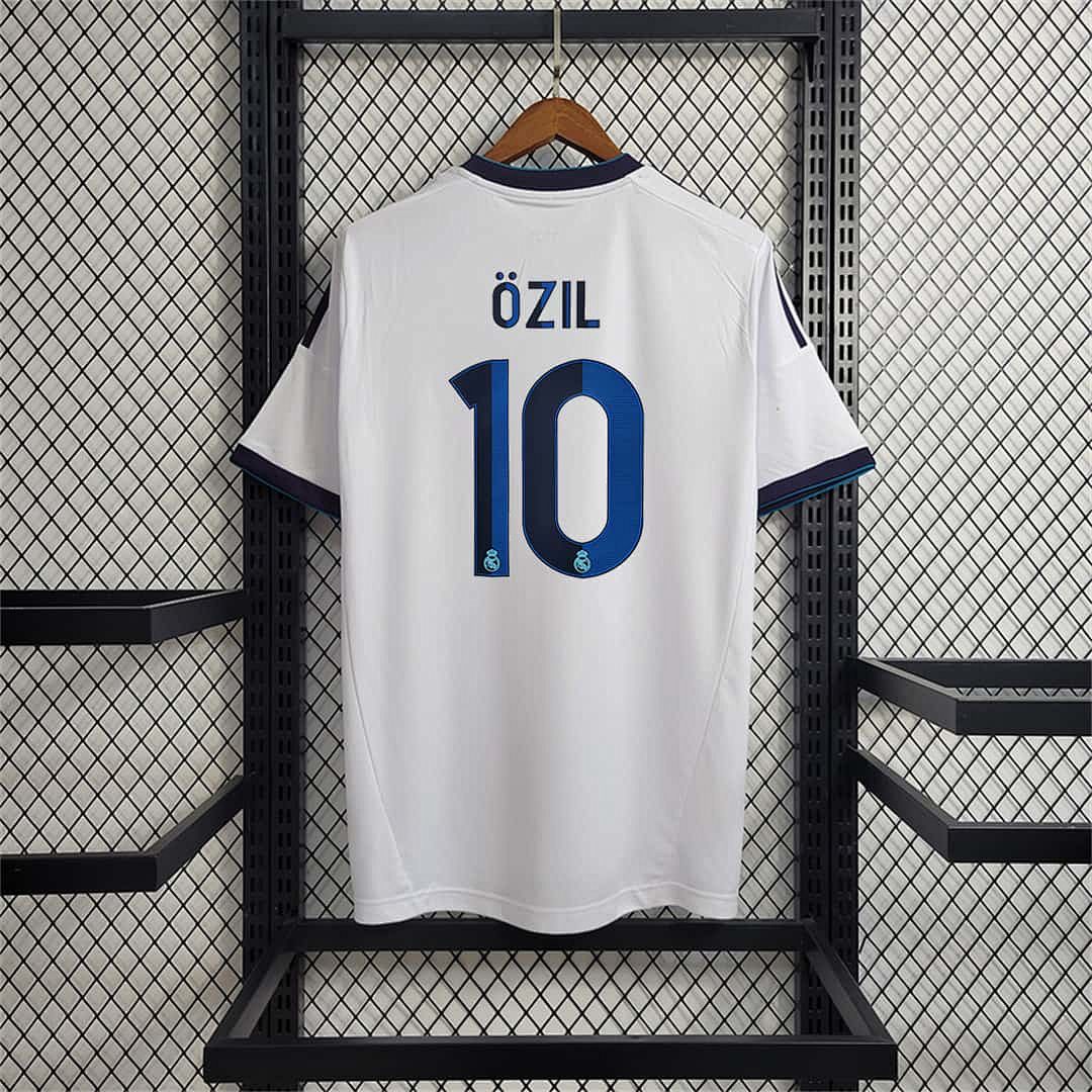 12-13 Real Madrid local 5