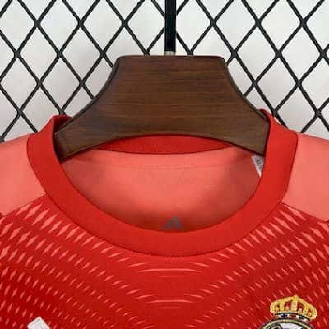 25-26 Real Madrid Orange Goalkeeper Kid Kits Cheap Football Jersey Wholesale Yupoo 10