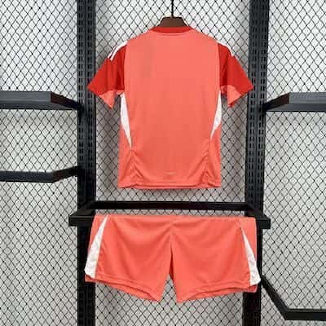 25-26 Real Madrid Orange Goalkeeper Kid Kits Cheap Football Jersey Wholesale Yupoo 3